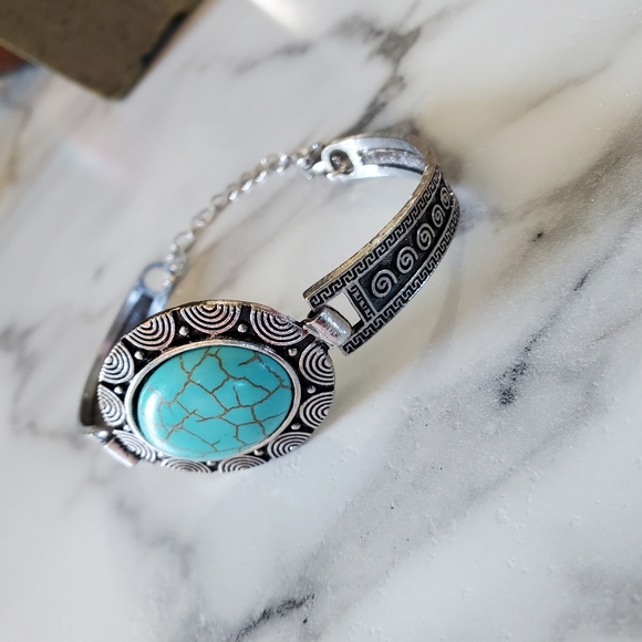Silver Tone & Turquoise Bracelet 💥3 for $24💥 - Picture 4 of 14
